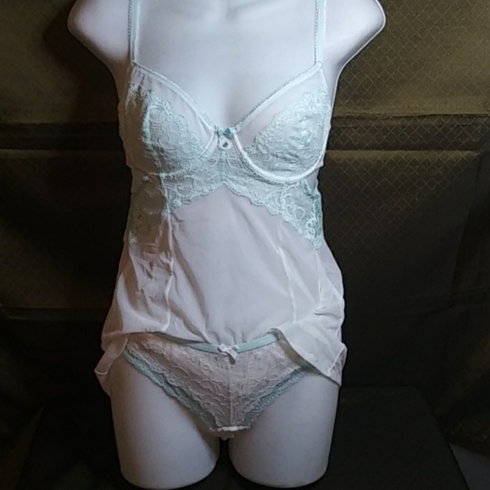 Linerie set